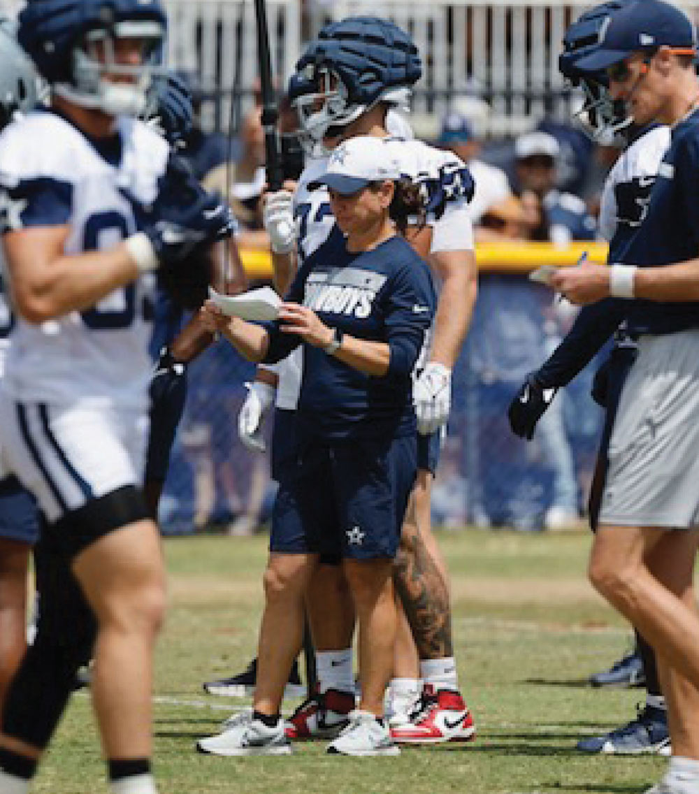 Lisa Horton coaching the Dallas Cowboys